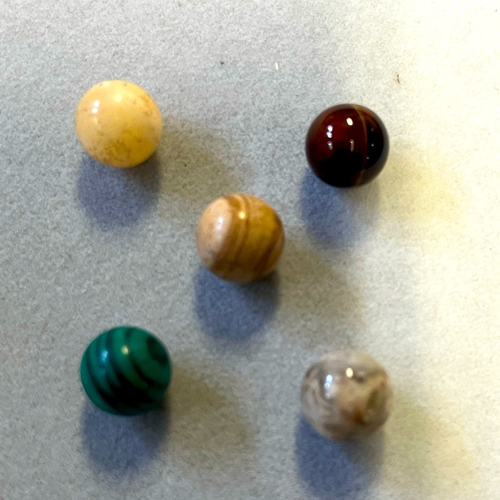 SET OF 5 SEMI PRECIOUS ROUND 10MM STONES/MARBLES